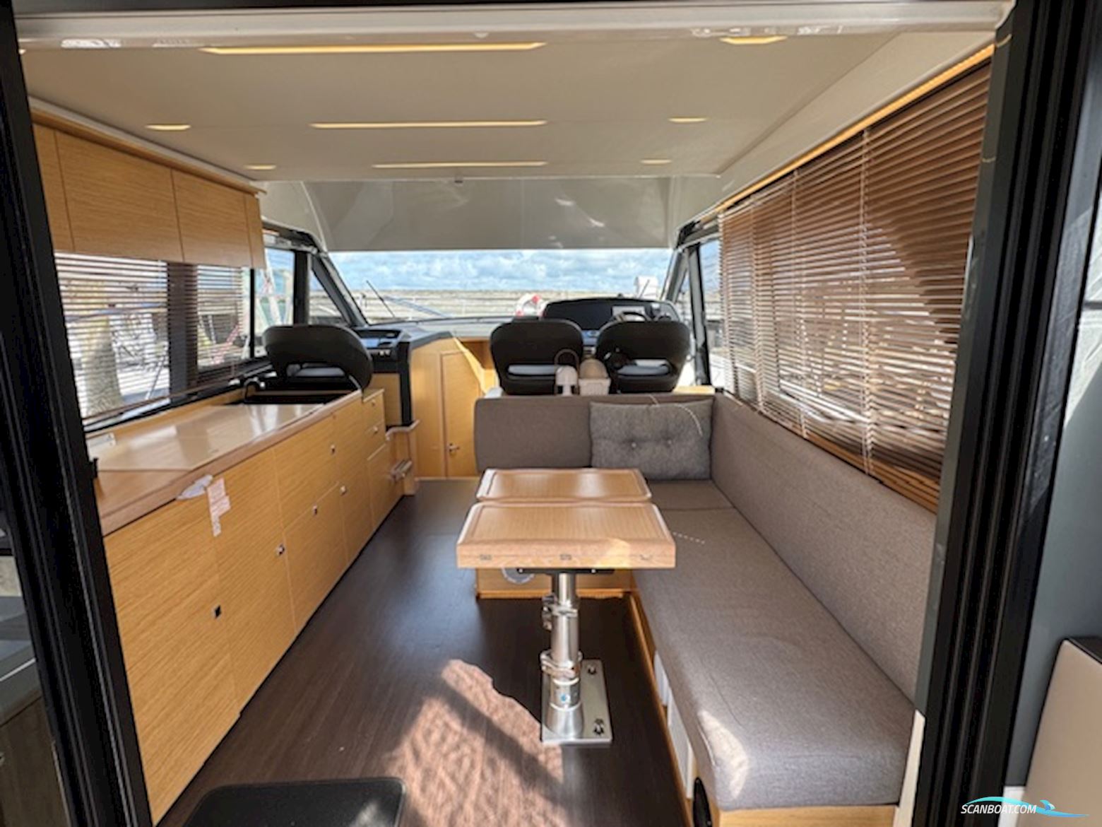 Bavaria R 40 Fly m/ Joystck