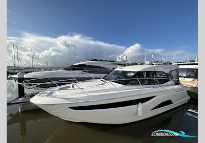 Bavaria R40 Coupe Motorbåd 2025, med Volvo Penta motor, Spanien