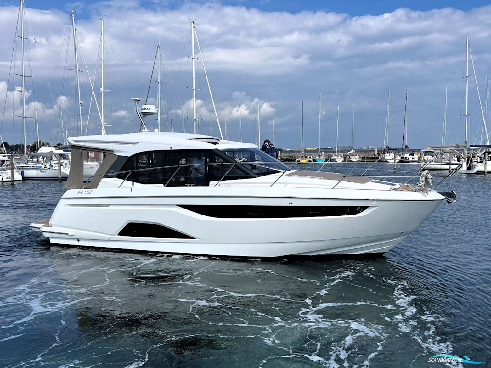 Bavaria R40 Coupe Motorbåd 2021, med Volvo Penta D6-380A-G/Dpi motor, Danmark