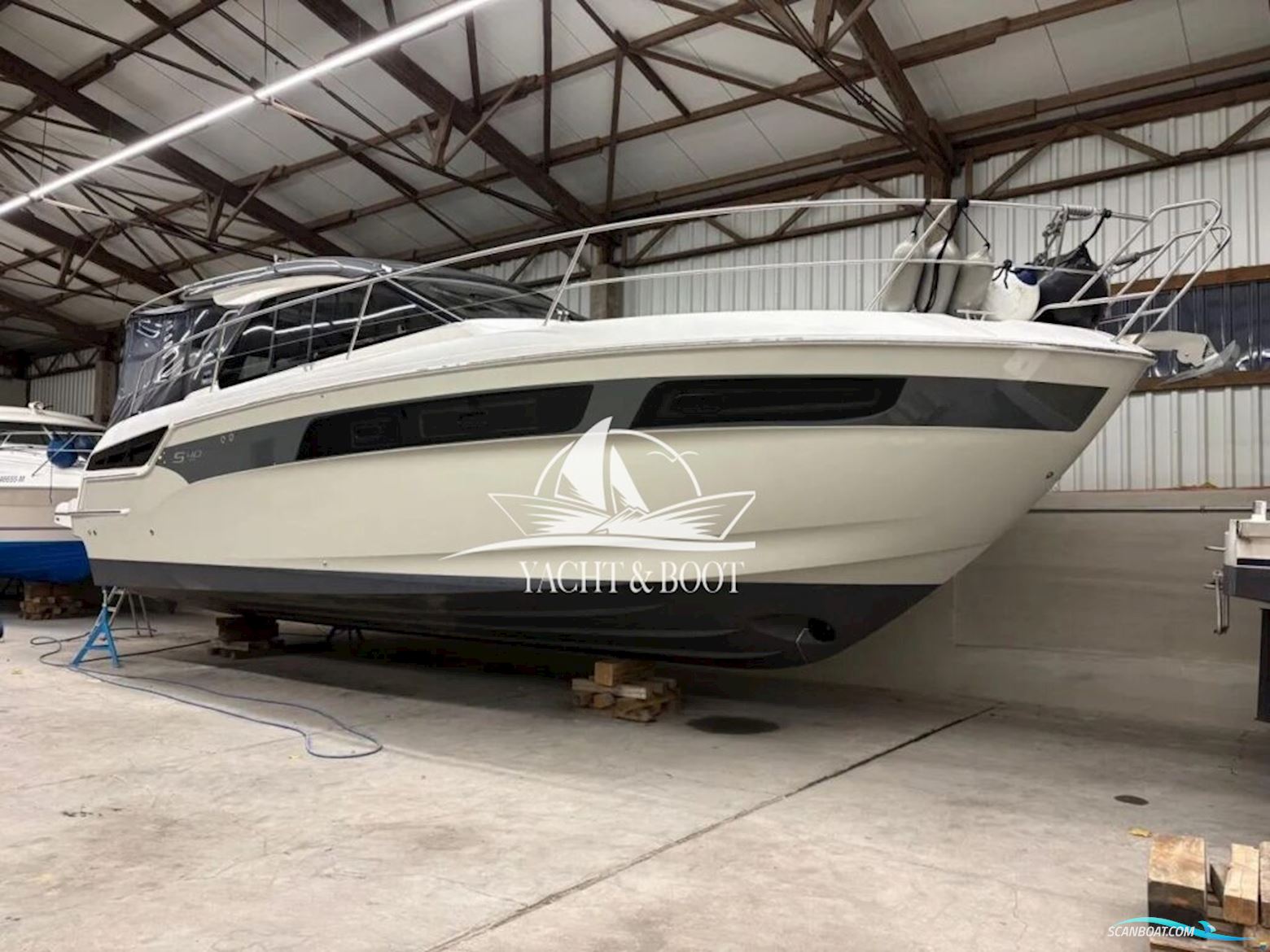 Bavaria S 40 HT