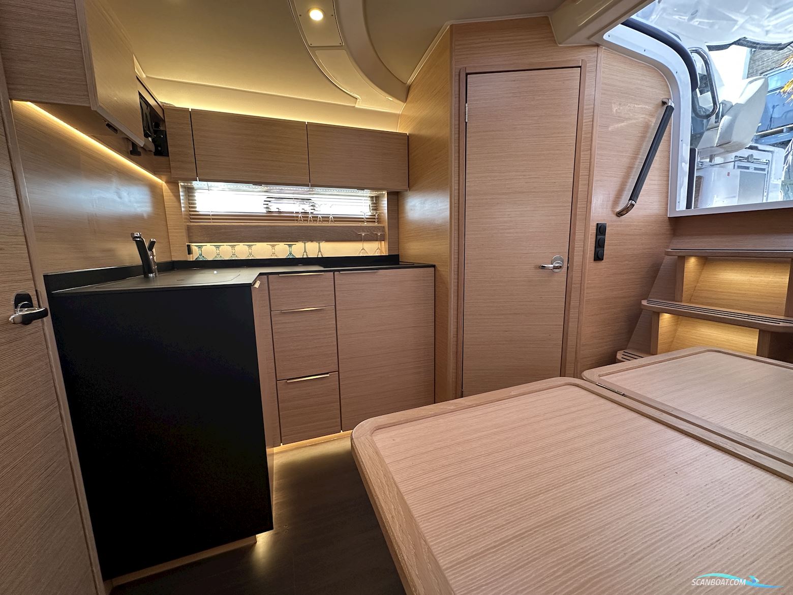 Bavaria S36 Hard Top