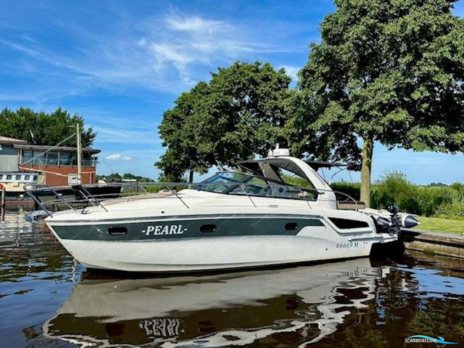 Bavaria Sport 330