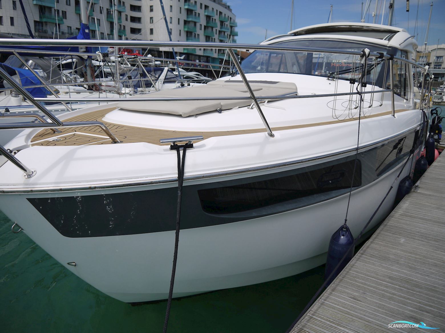 Bavaria Sport 360 Coupe Motorbåd 2016, med Volvo Penta motor, England