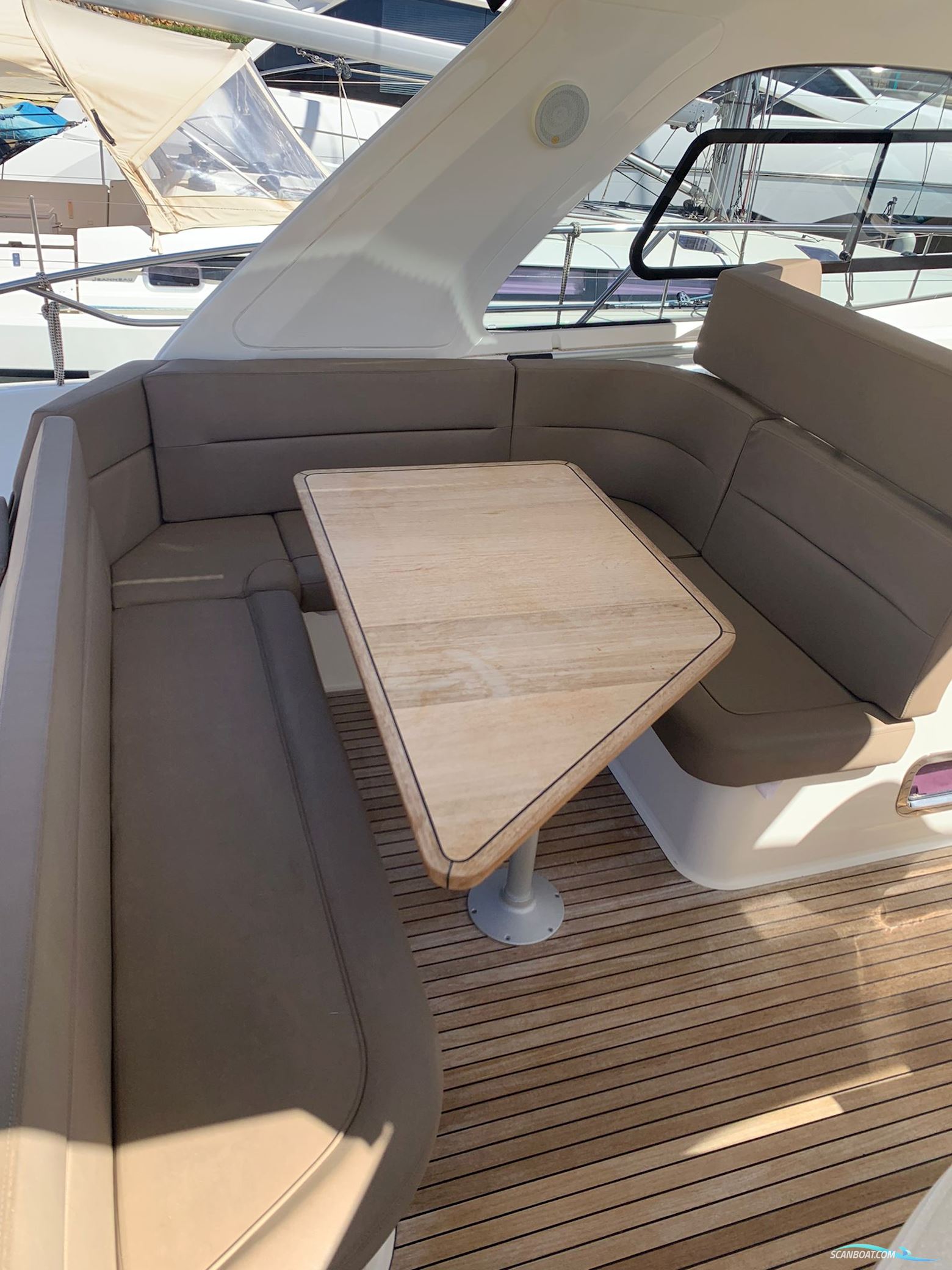 Bavaria Sport 43 Hard Top