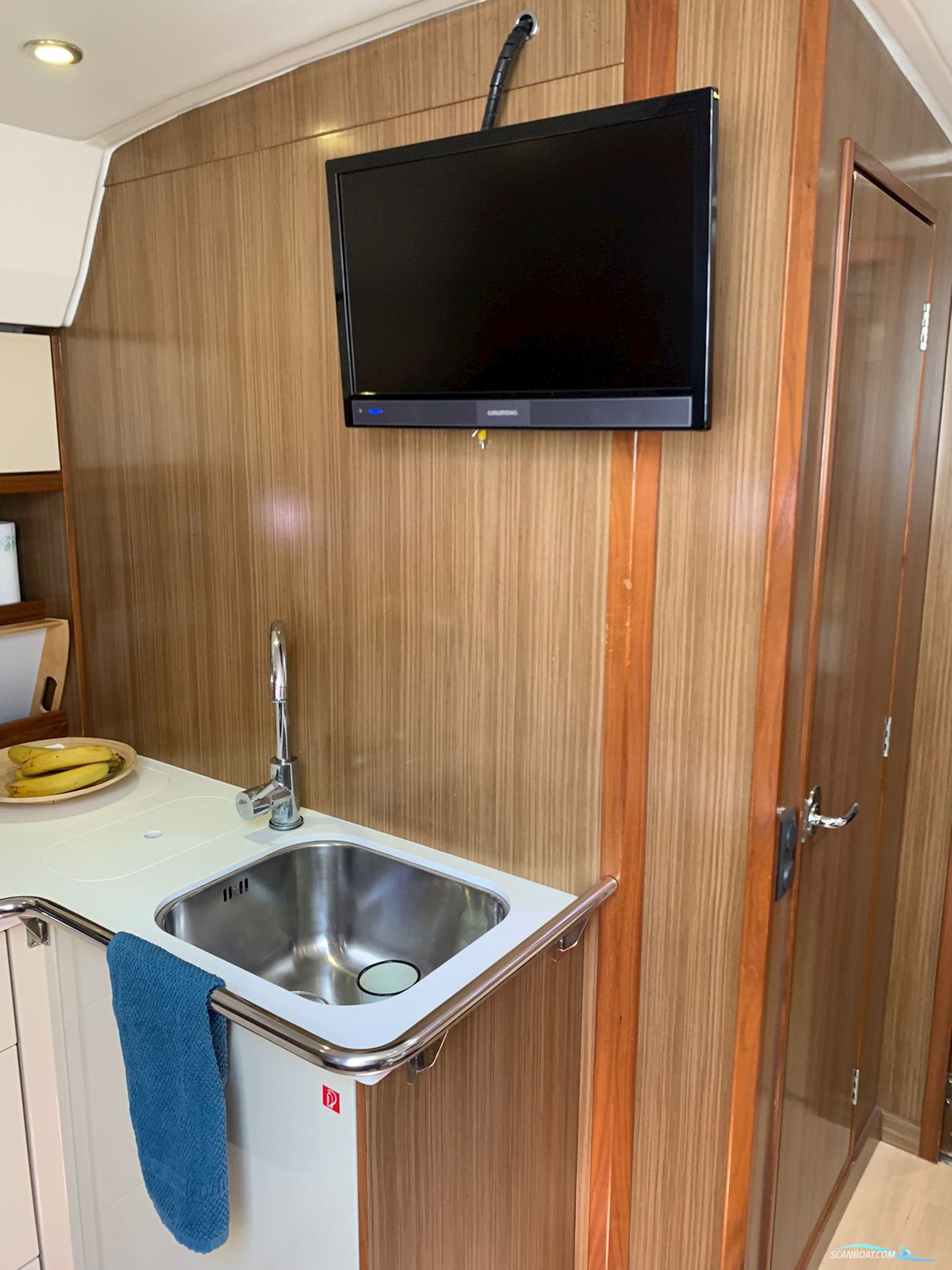 Bavaria Sport 43 Hard Top