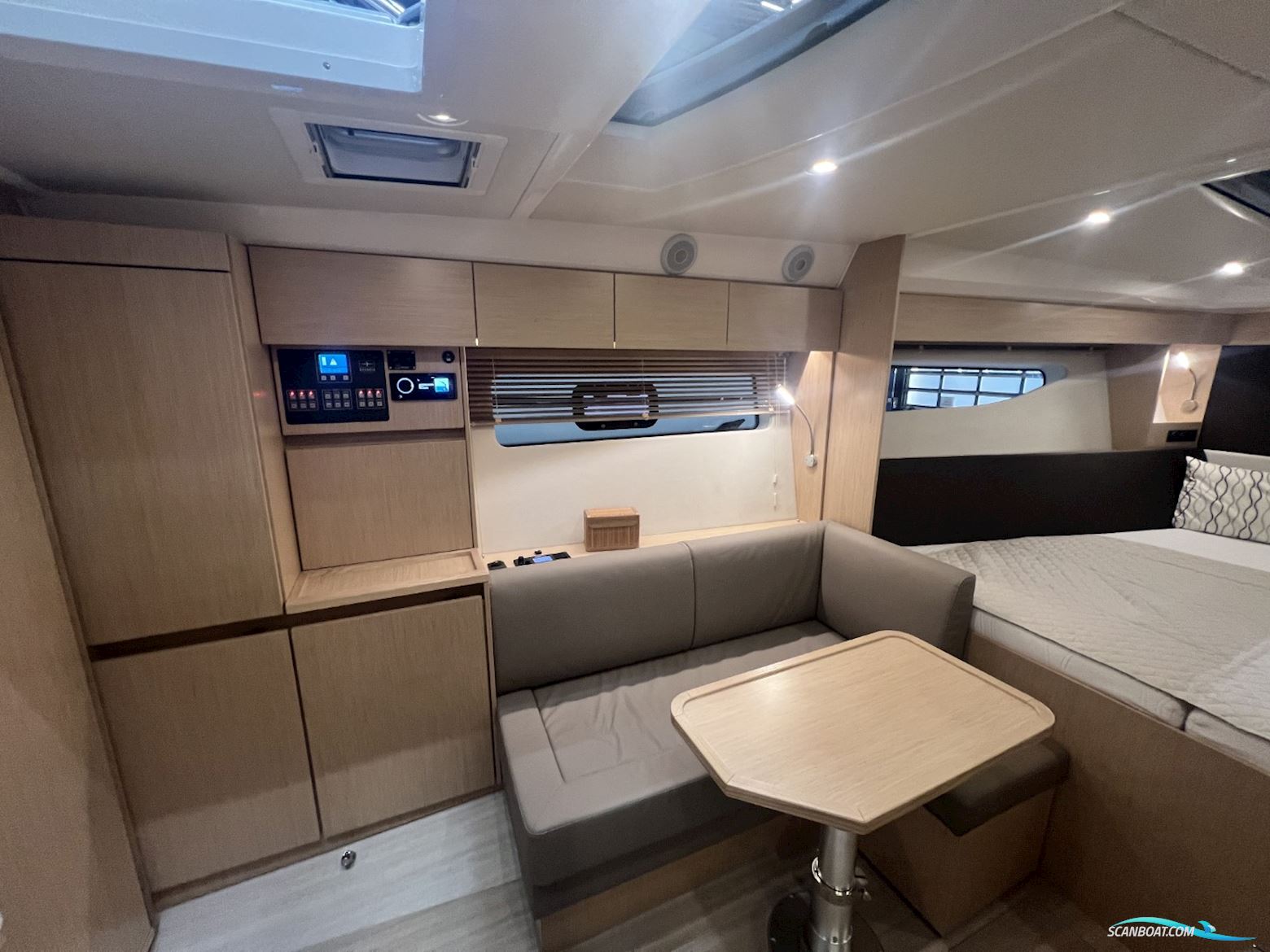 Bavaria SR35 Open