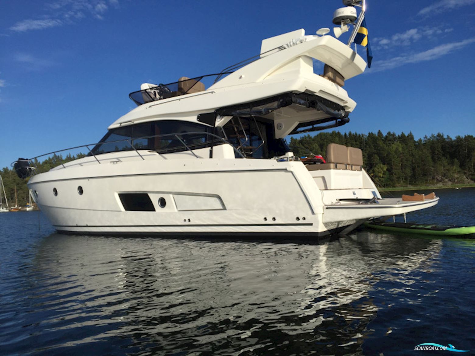 Bavaria Viertes 420 Fly