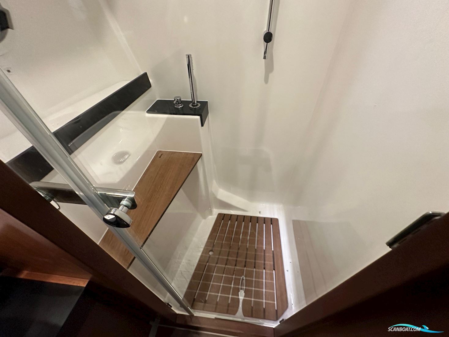 Bavaria Virtess 420 Fly Super