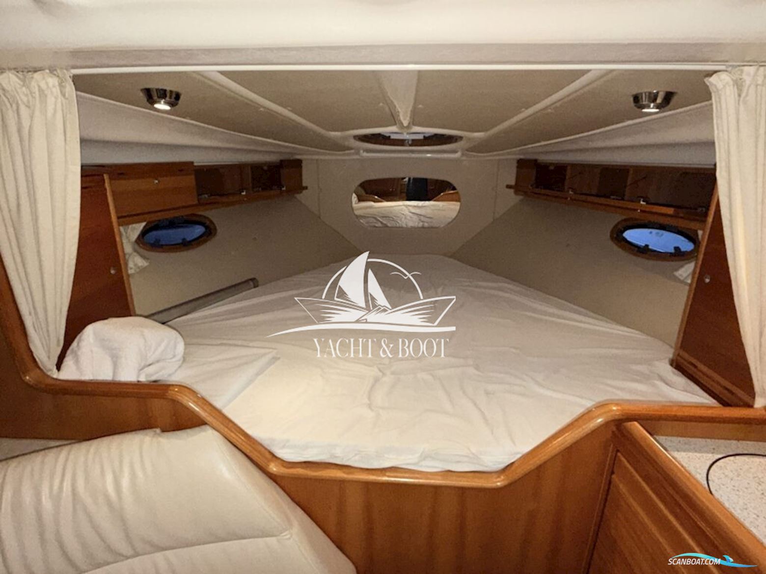 Bavaria Yachtbau GmbH 32 HT