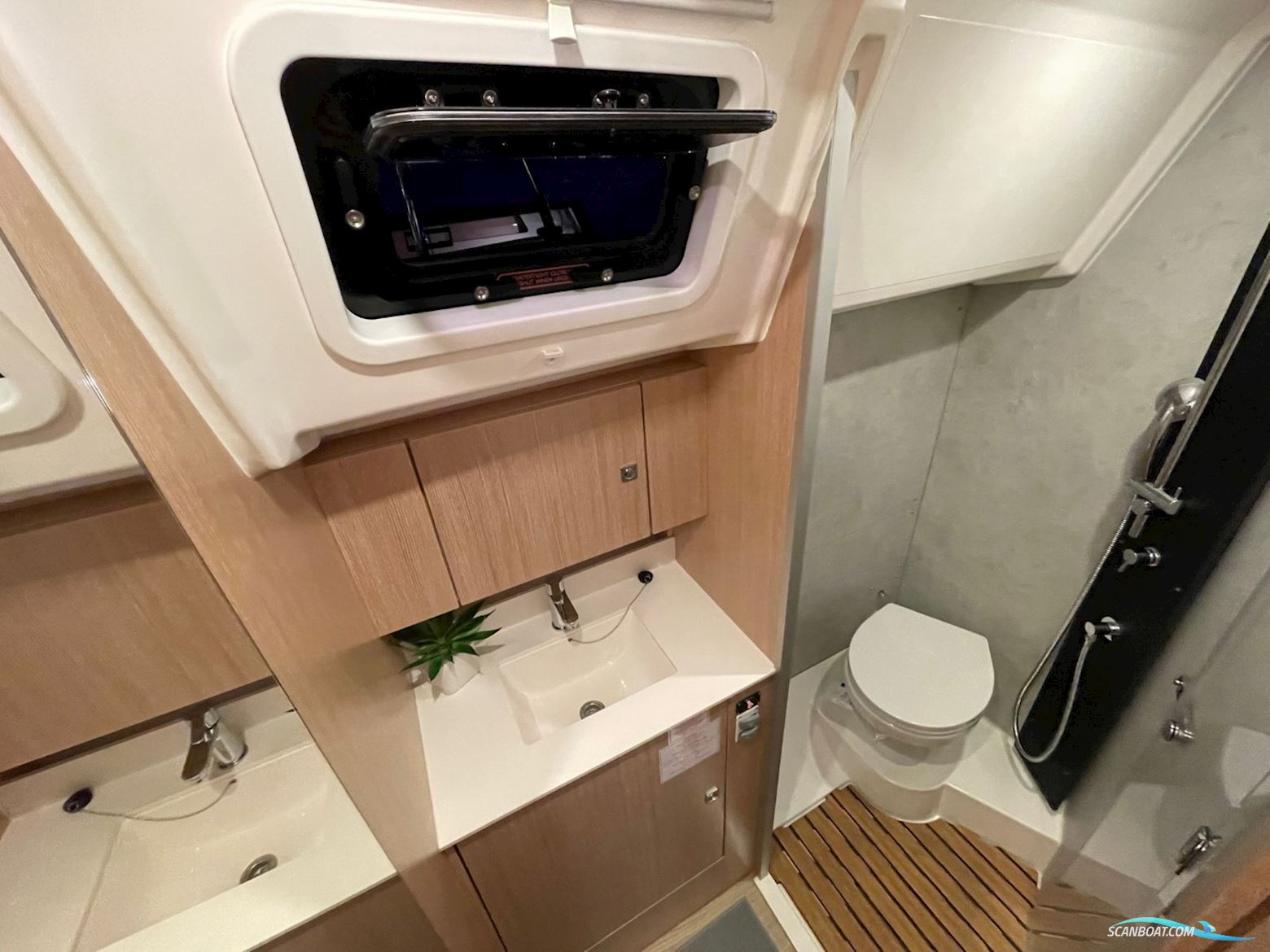 Bavaria Yachtbau Gmbh C42