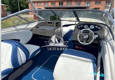Bayliner (US) Bayliner (US) Bowrider 215 Motorbåd 2005, med Mercruiser motor, Tyskland