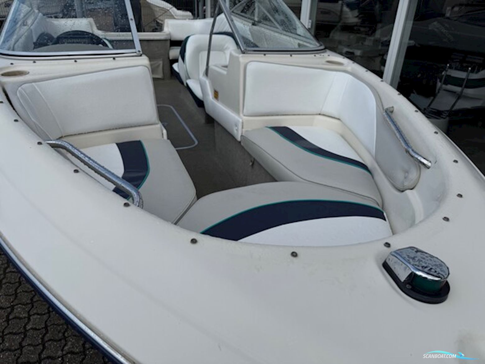Bayliner 1802 Capri LS  Bowrider med 120 hk Mercury Force - sælges engros