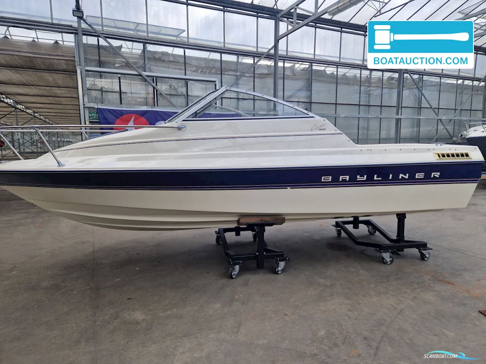 Bayliner 1952 CAPRI Motorbåd 1995, med Mercruiser motor, Belgien