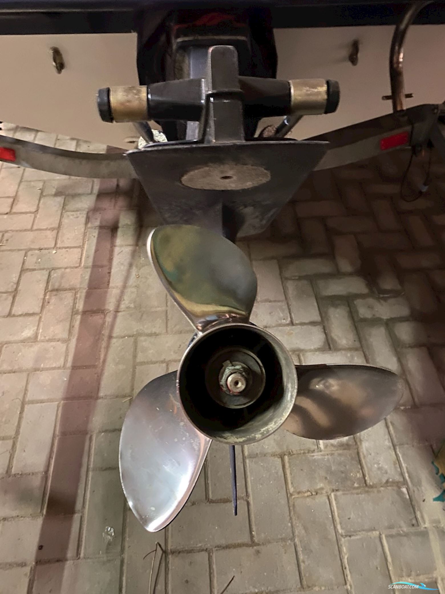 Bayliner 2052 LS "40th Anniversary"