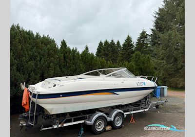 Bayliner 212 Capri Motorbåd 2004, med Mercruiser motor, England