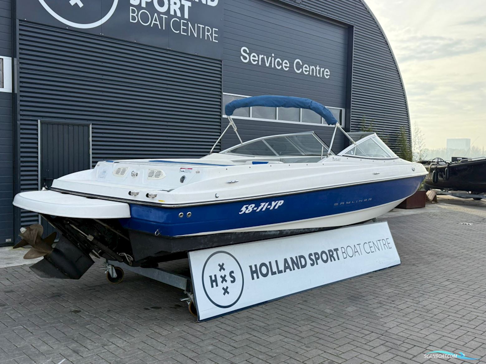 Bayliner 225 Bowrider