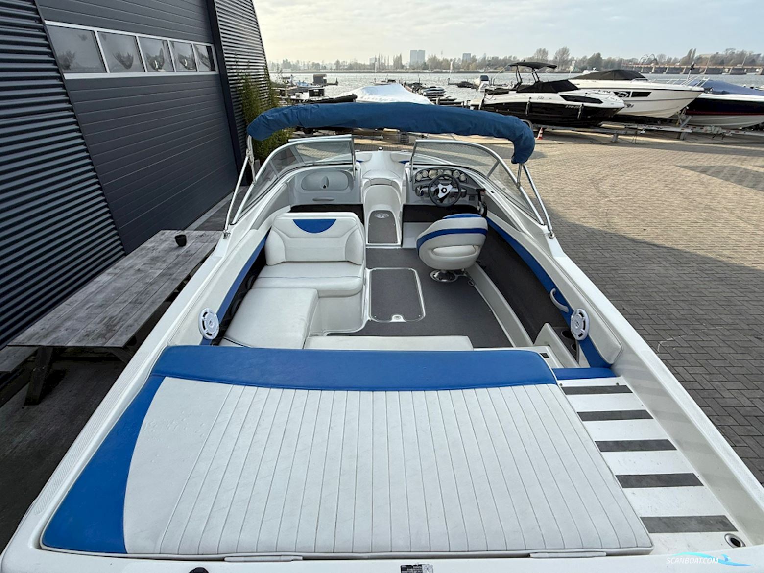 Bayliner 225 Bowrider