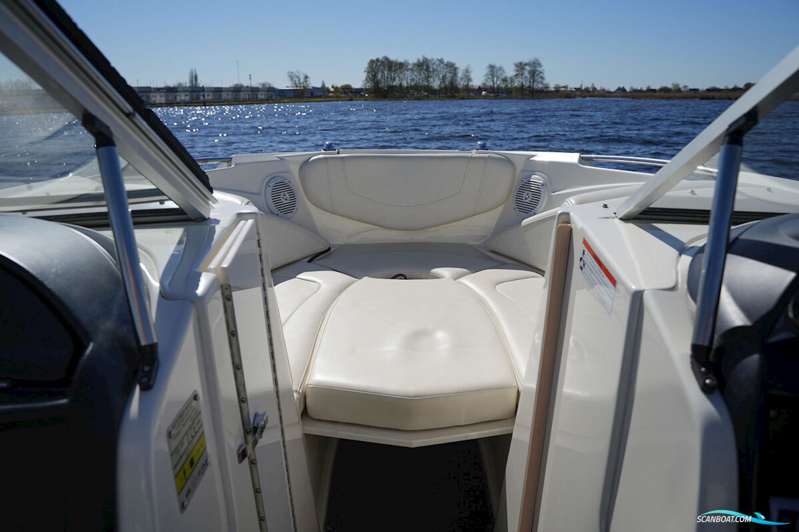 Bayliner 225