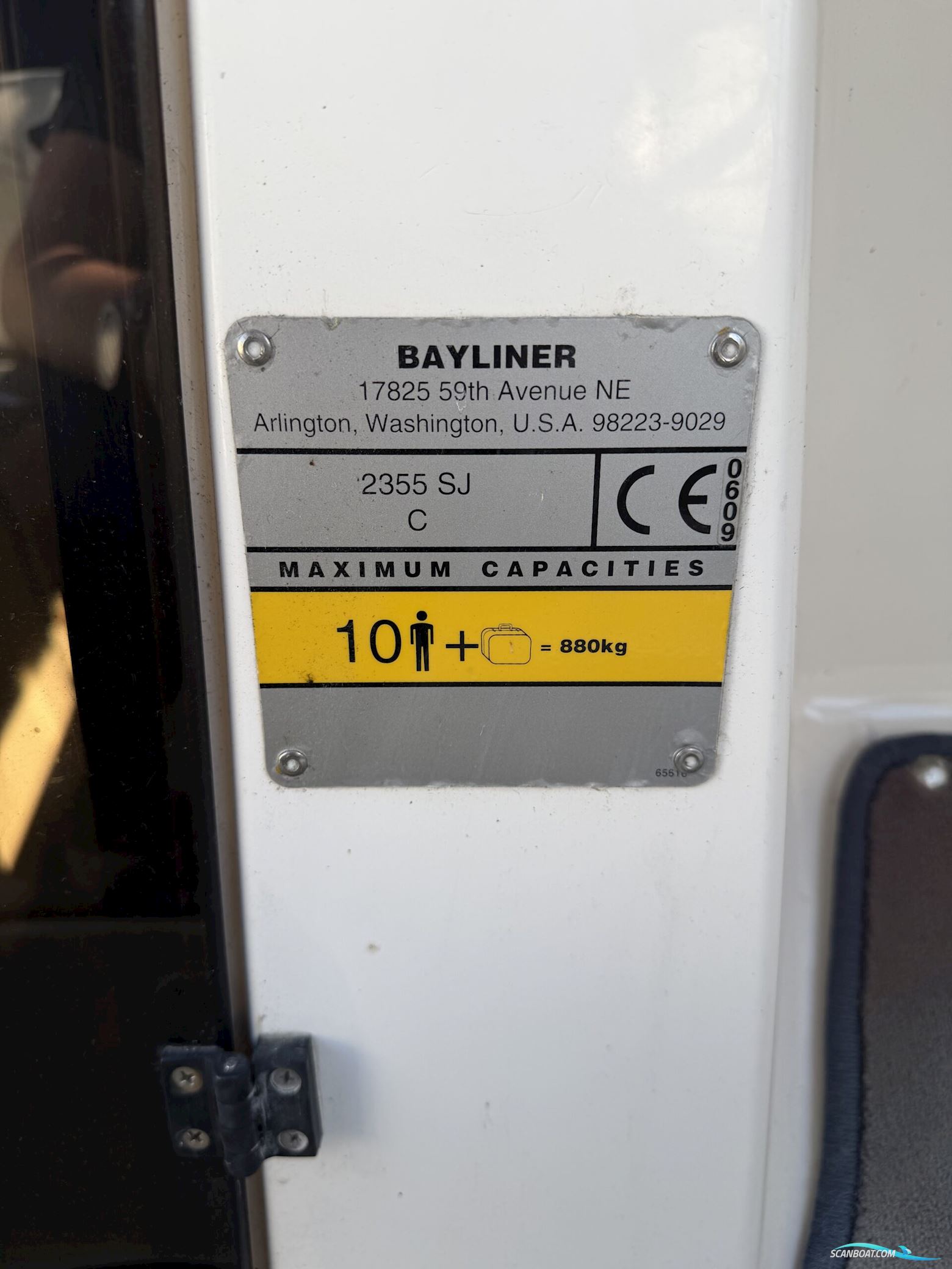 Bayliner 2355 Ciera med ferskvandskølet motor