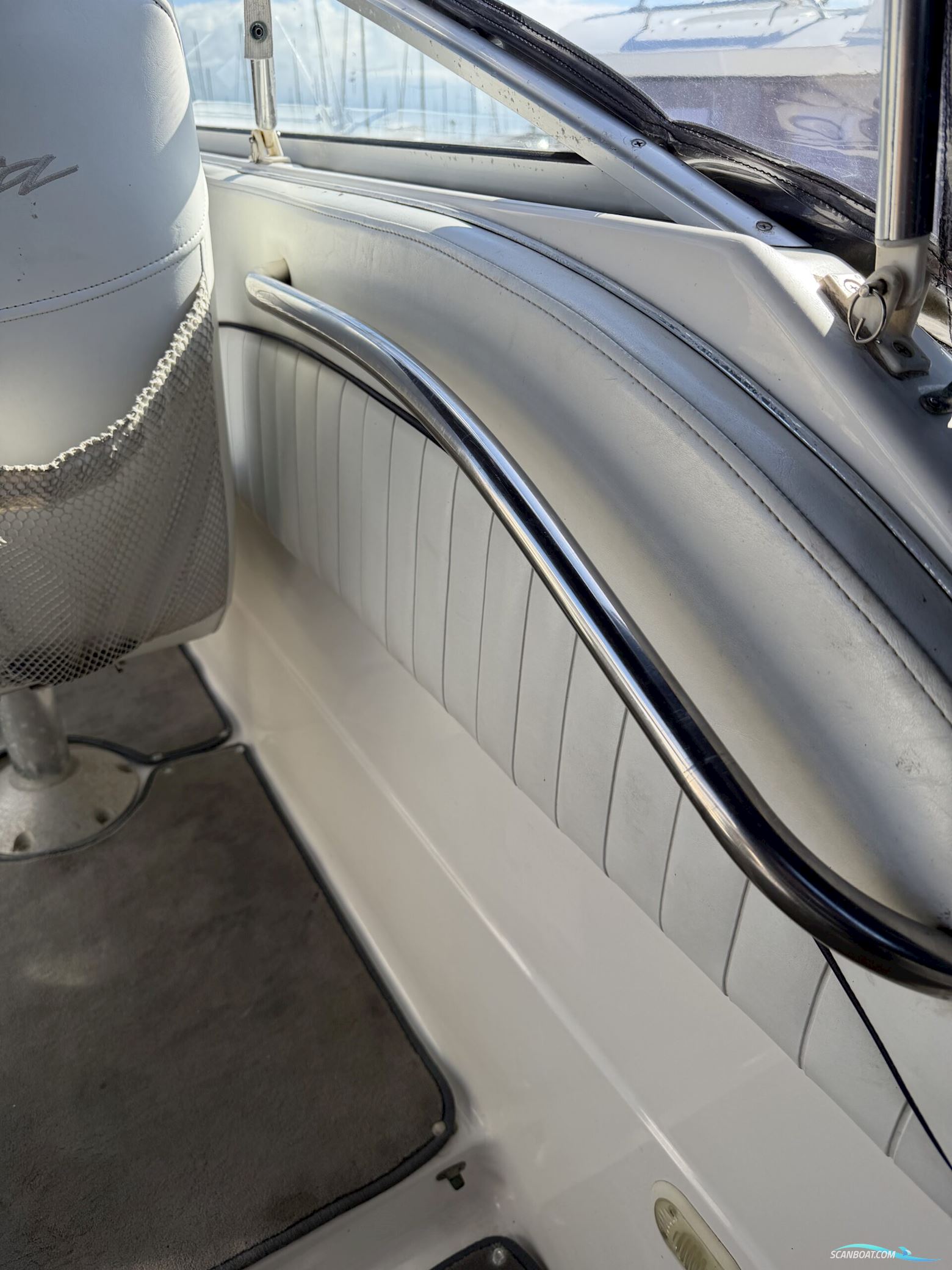 Bayliner 2355 Ciera med ferskvandskølet motor