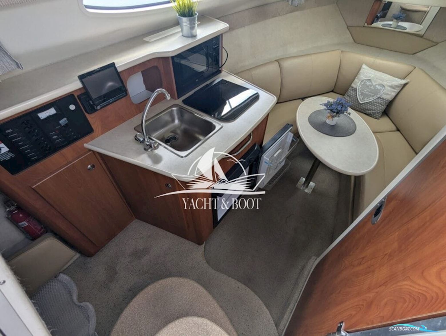 Bayliner 245