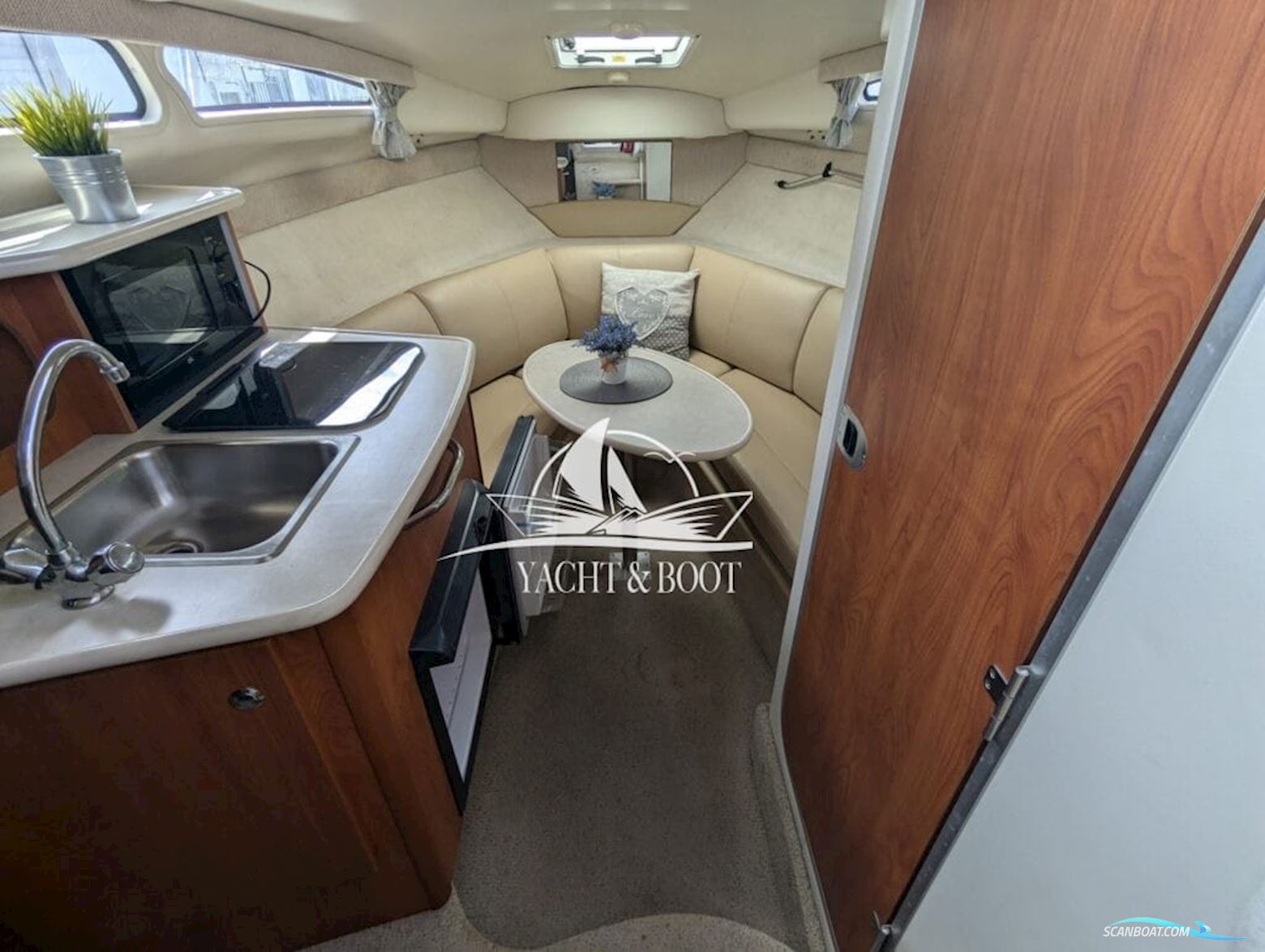 Bayliner 245