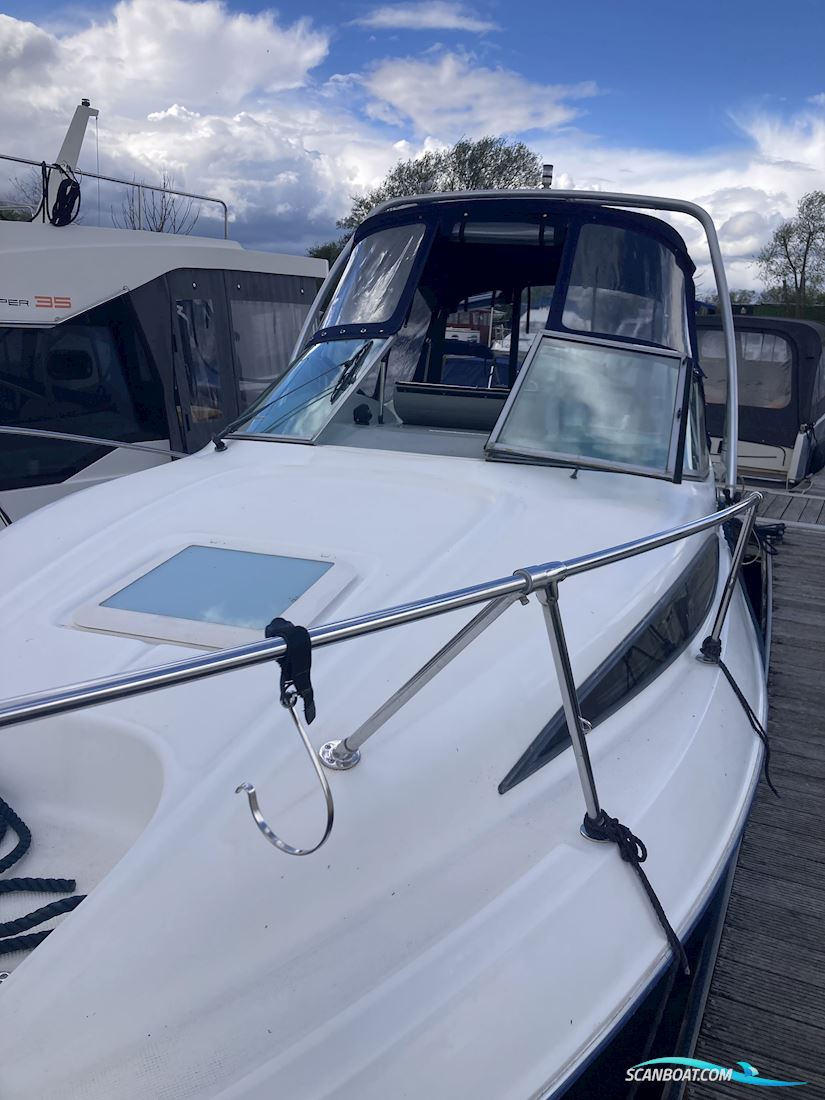 Bayliner 245