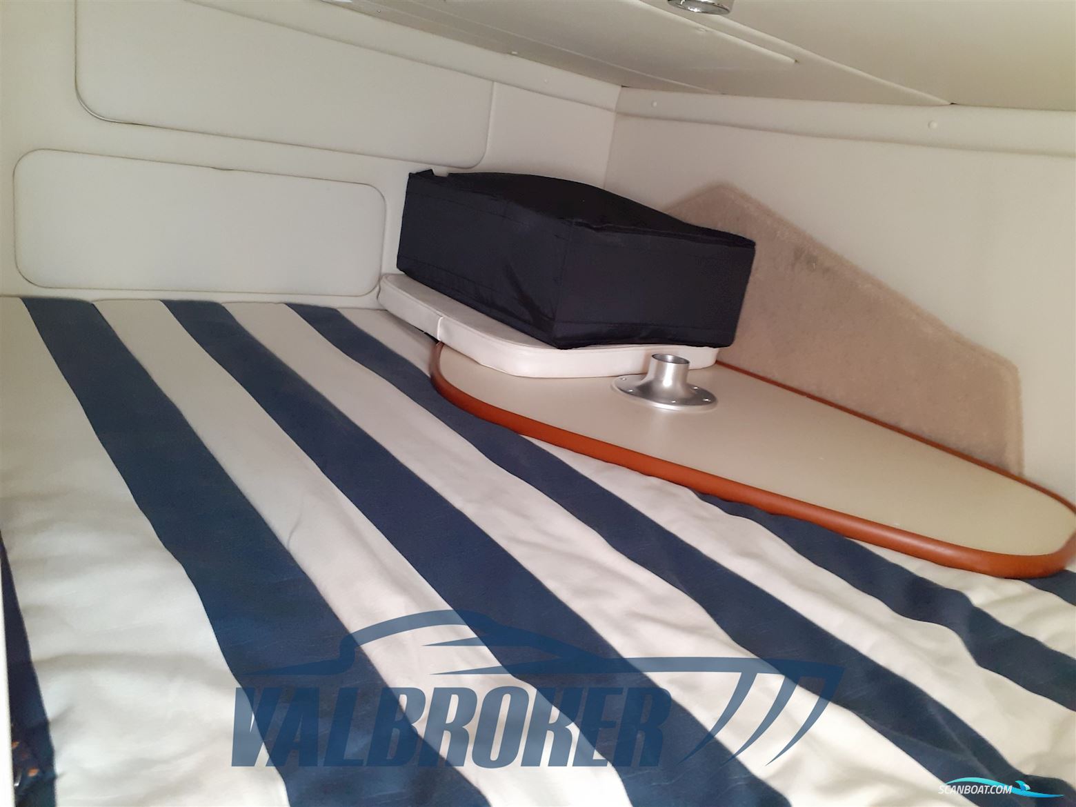 Bayliner 245