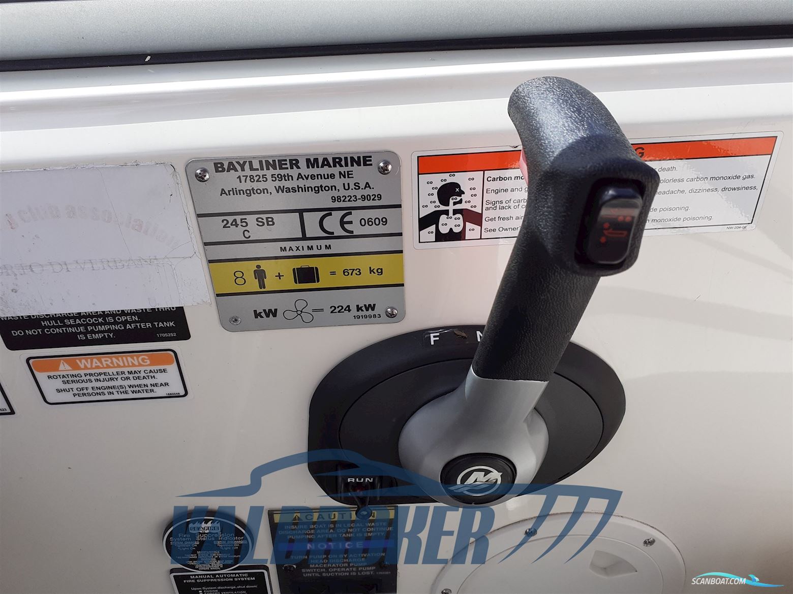 Bayliner 245