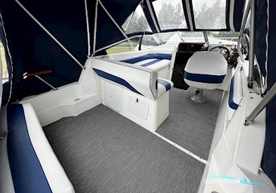 Bayliner 2455 Ciera Motorbåd 1988, med Volvo Penta V8 motor, Sverige