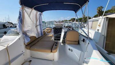 Bayliner 2455 Ciera Motorbåd 1999, med Mercruiser motor, Frankrig