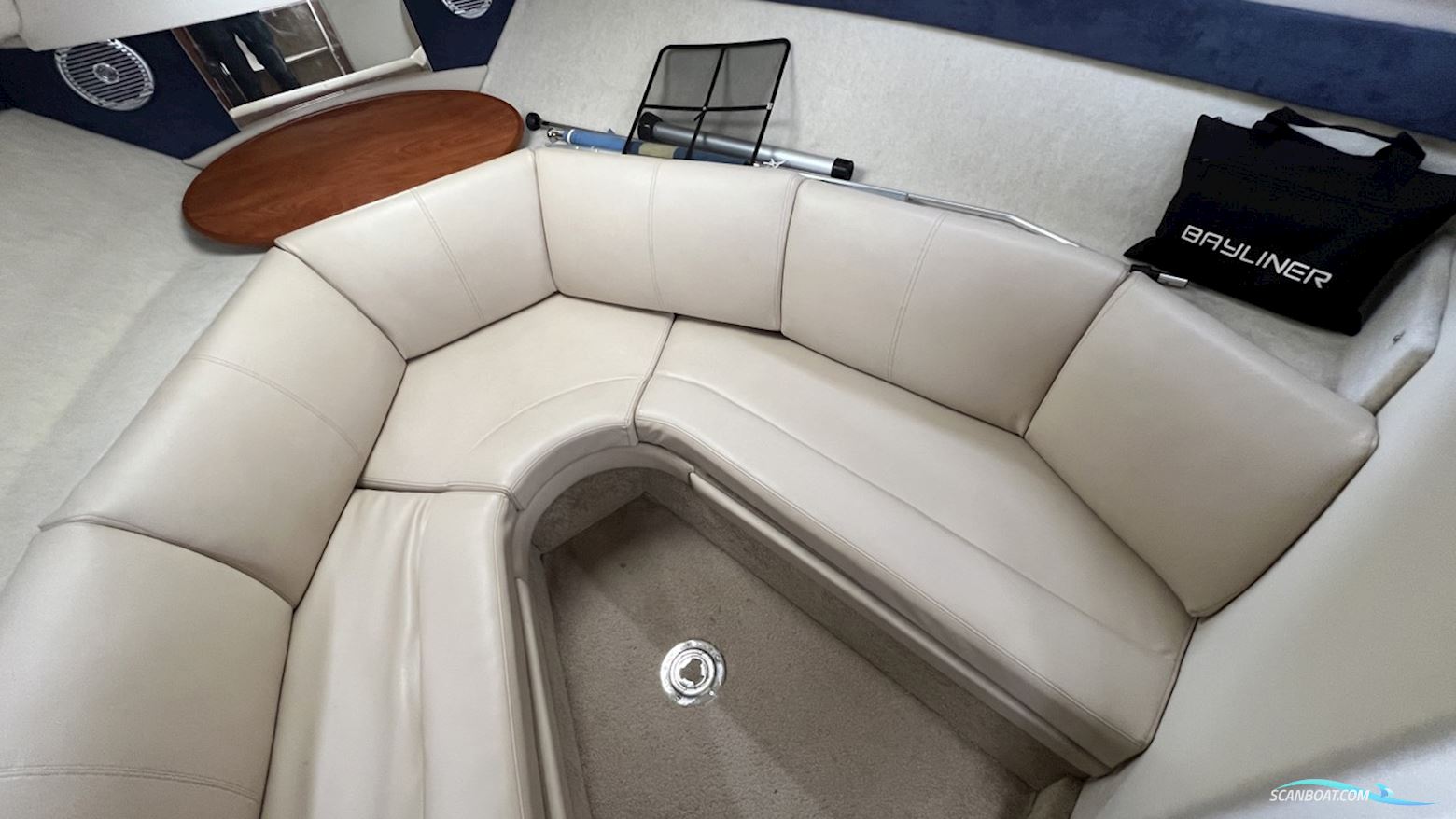 Bayliner 245CR