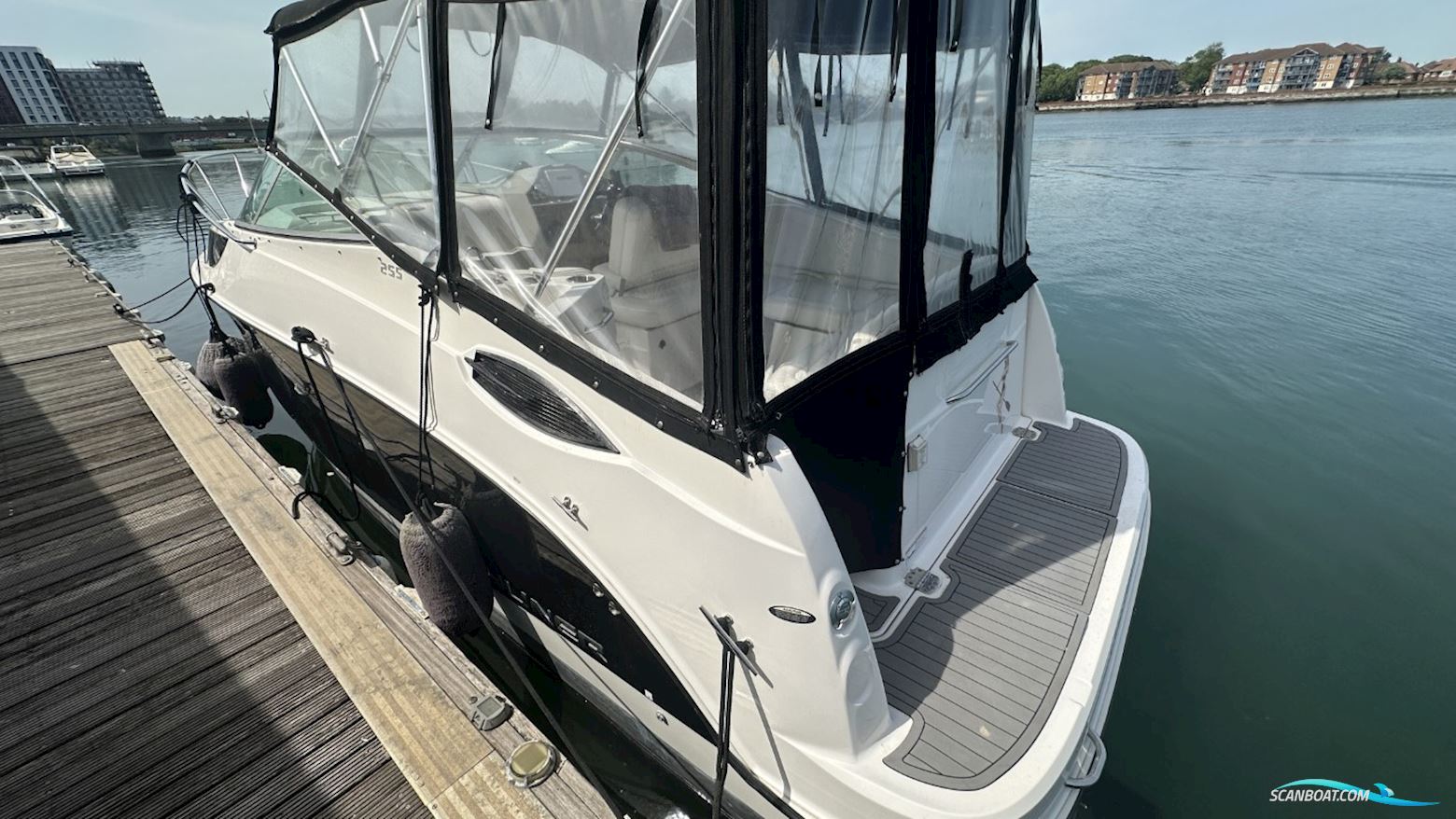 Bayliner 255