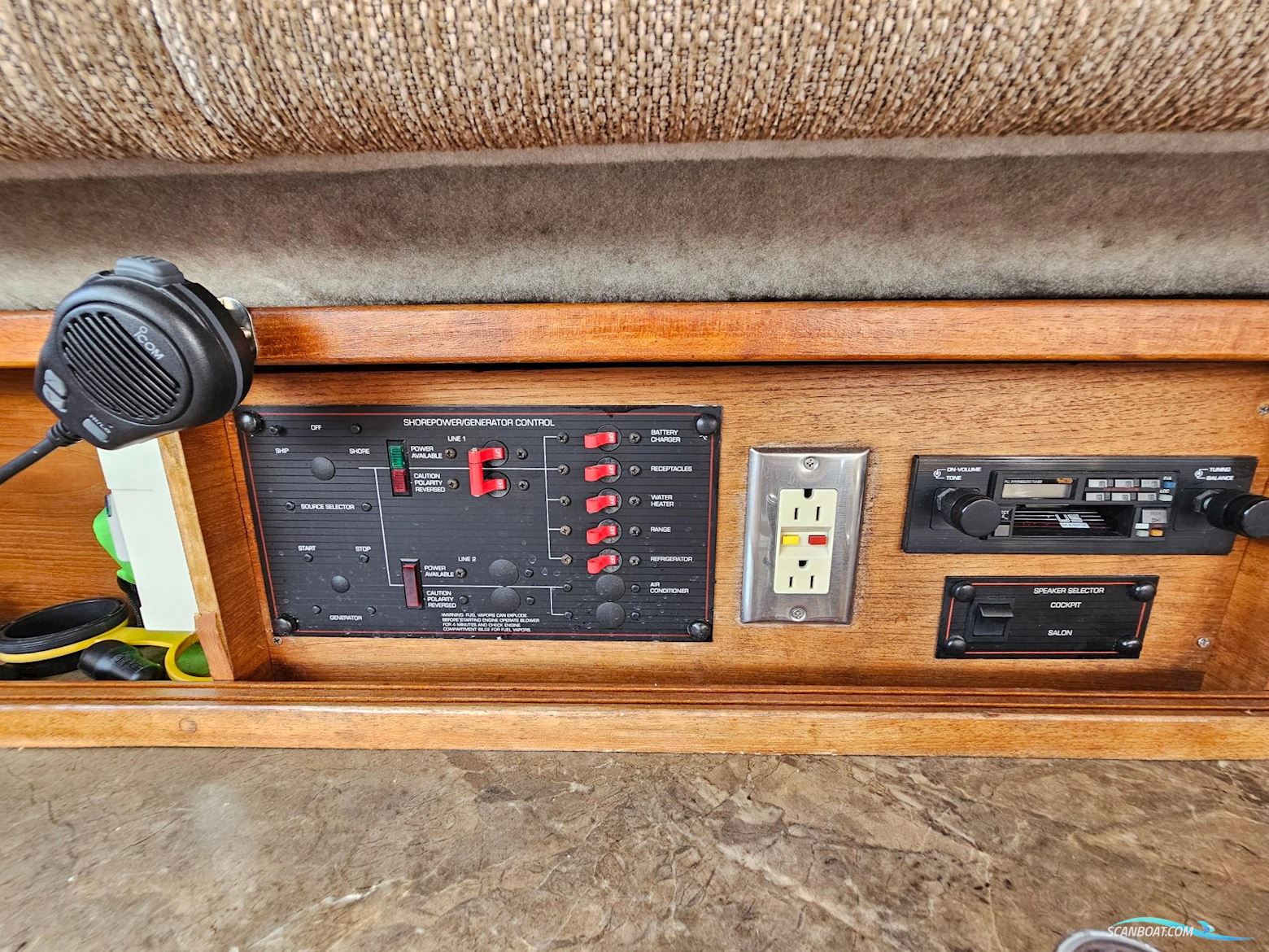 Bayliner 2556 Flybridge