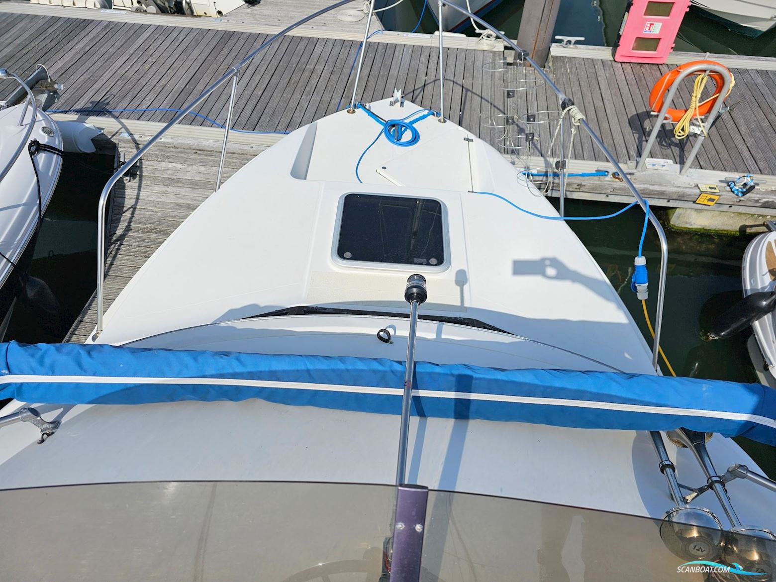 Bayliner 2556 Flybridge