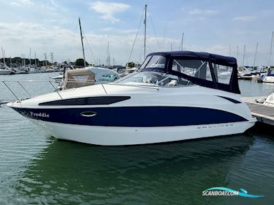 Bayliner 265 Motorbåd 2005, med Mercruiser motor, England