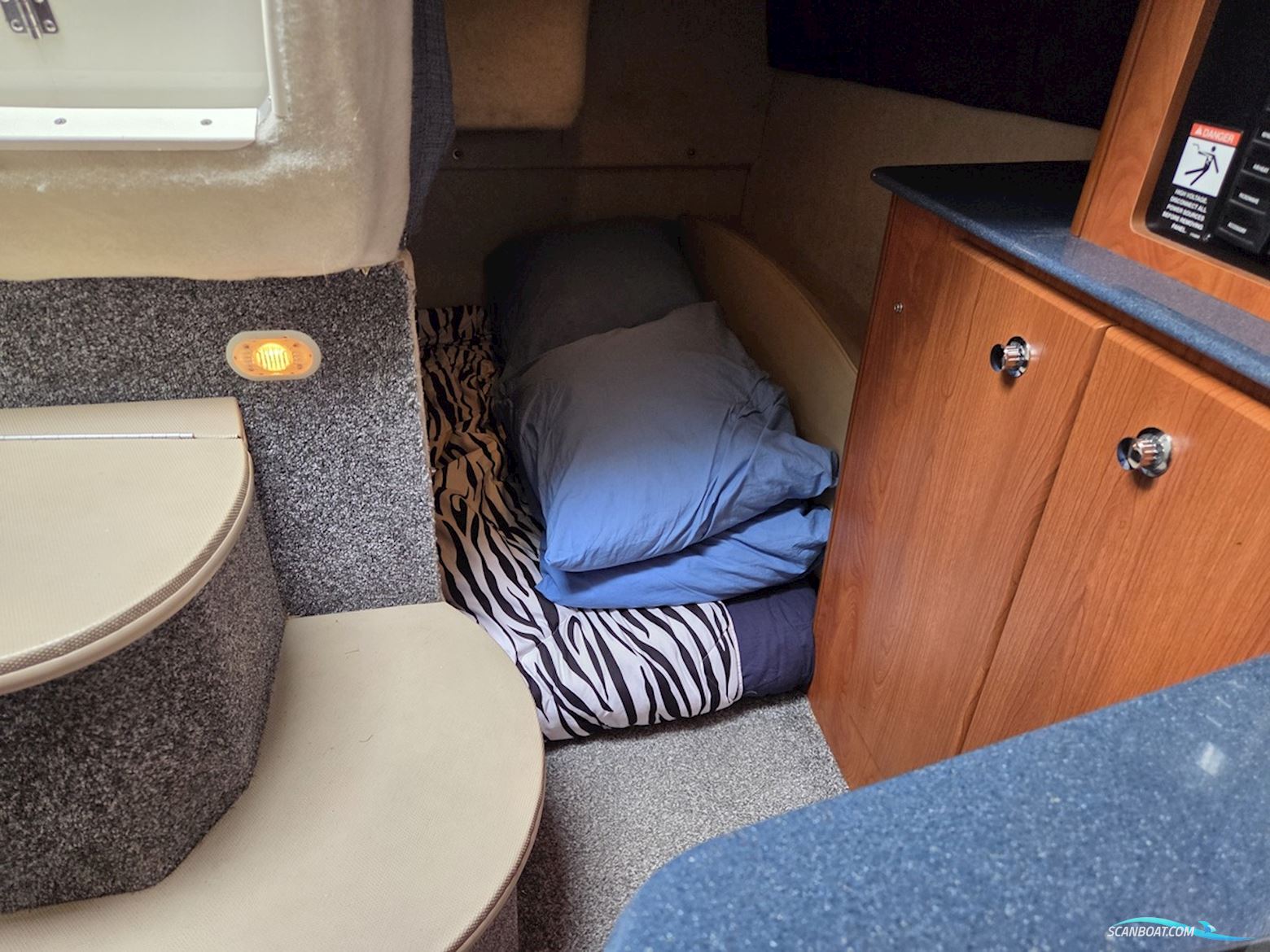 Bayliner 275