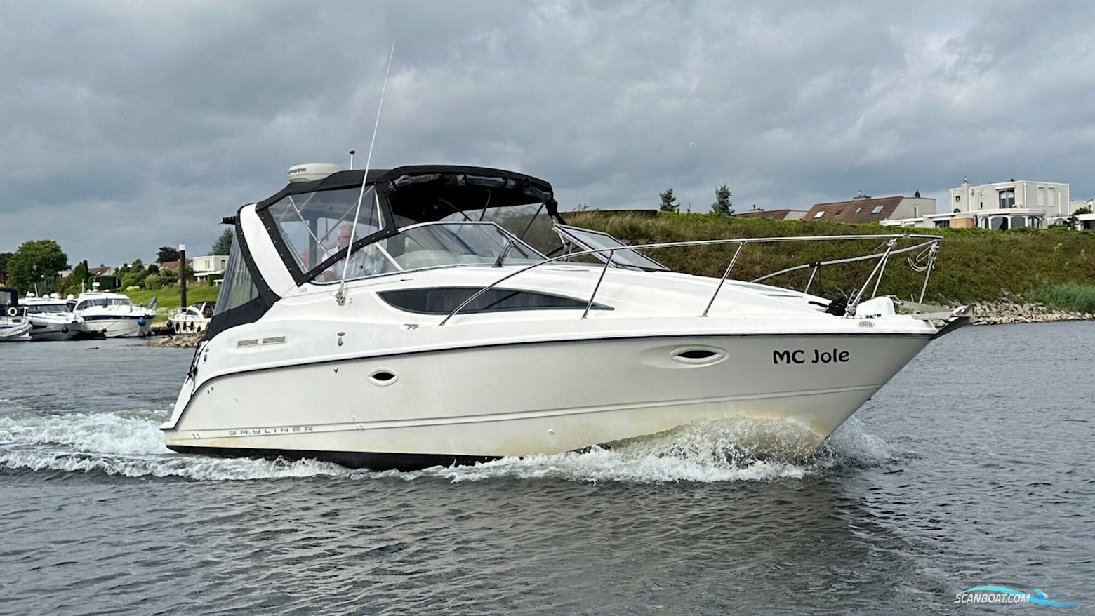 Bayliner 285 Ciera Sunbridge Motorbåd 2000, med Mercruiser motor, Holland