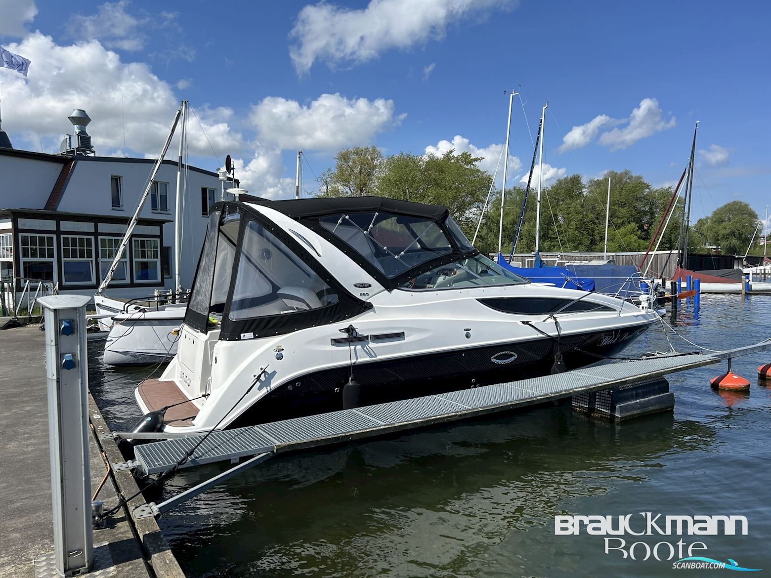 Bayliner 285