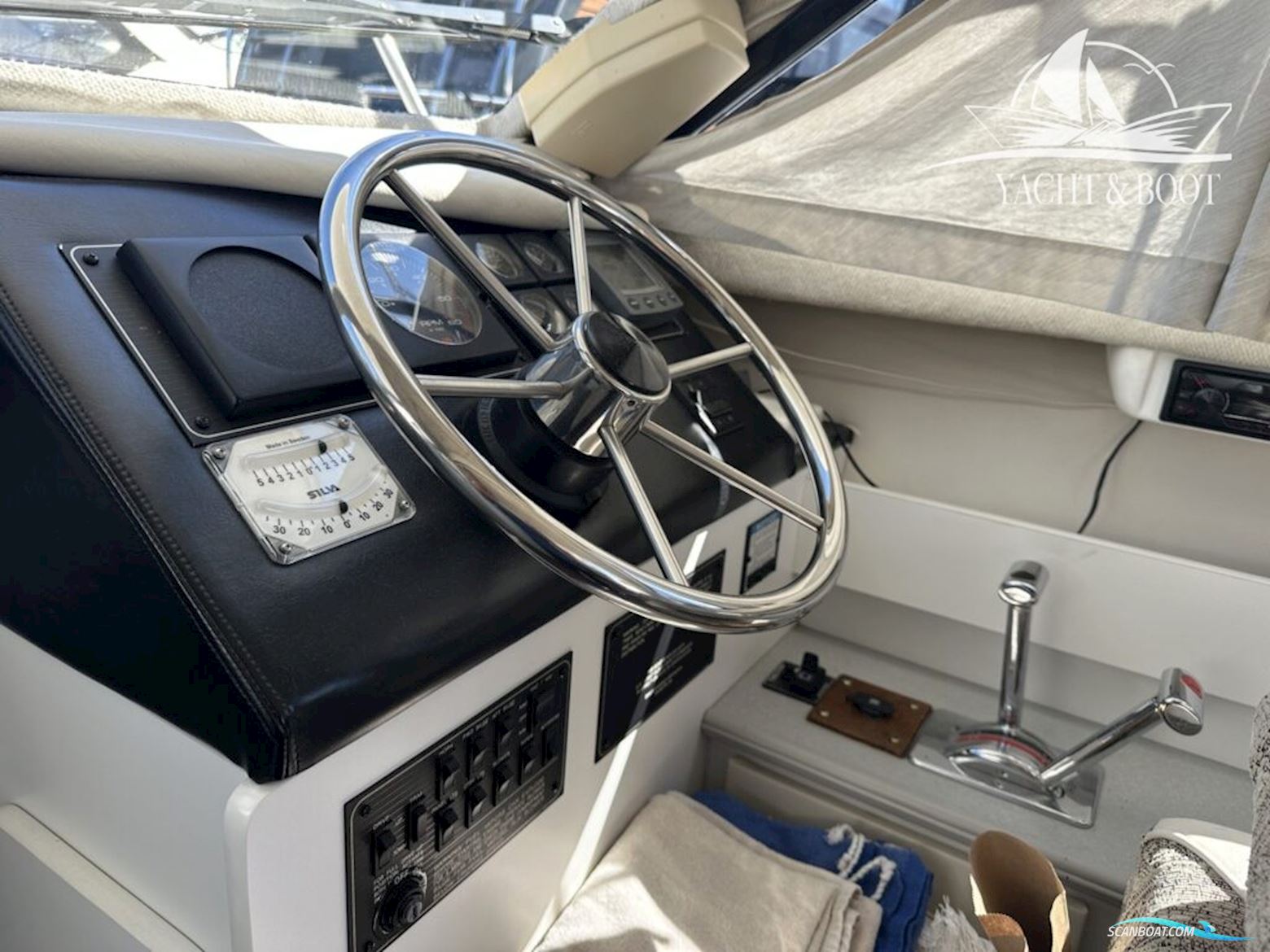 Bayliner 2858 Flybridge