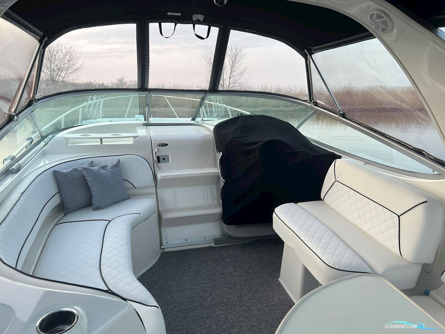 Bayliner 305 Cruiser