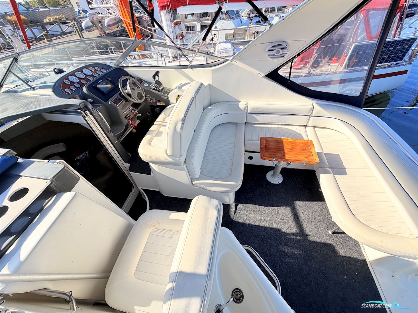 Bayliner 305