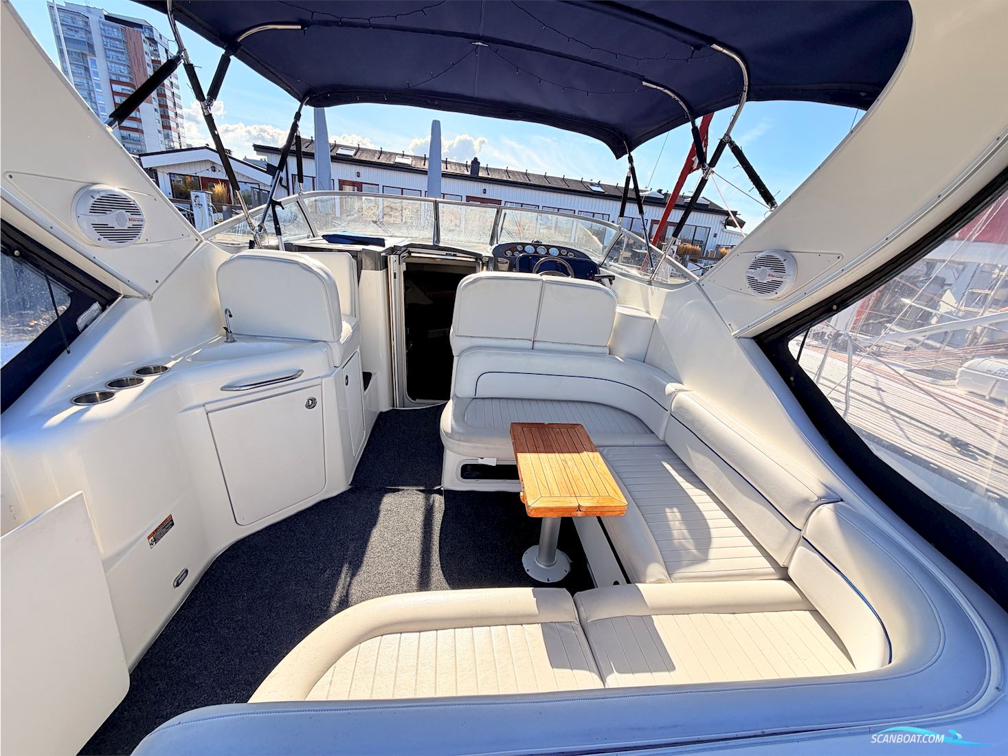 Bayliner 305