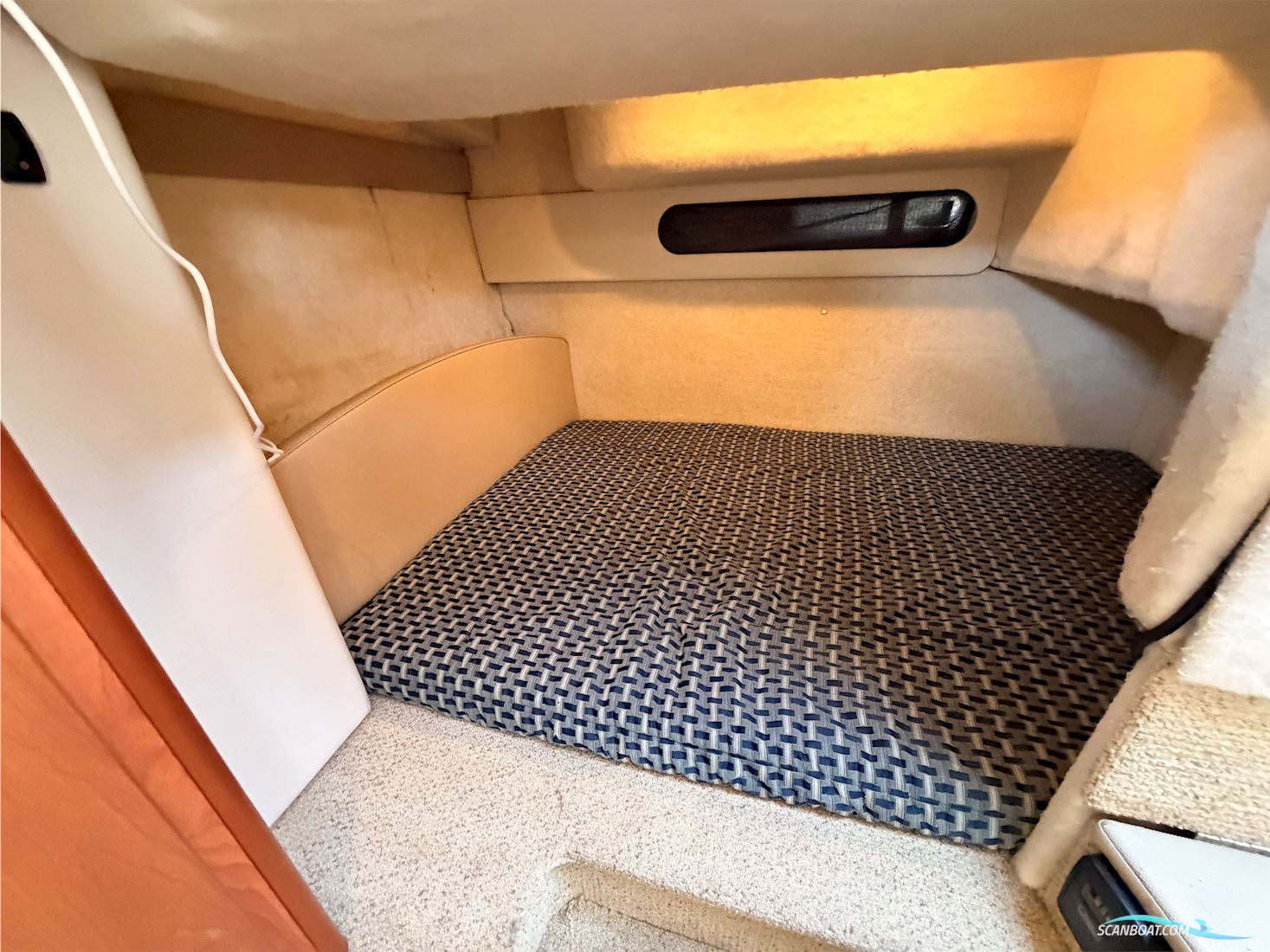 Bayliner 305