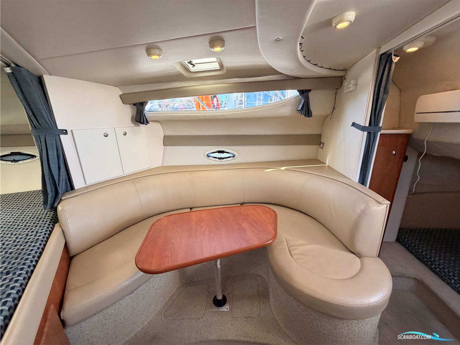Bayliner 305