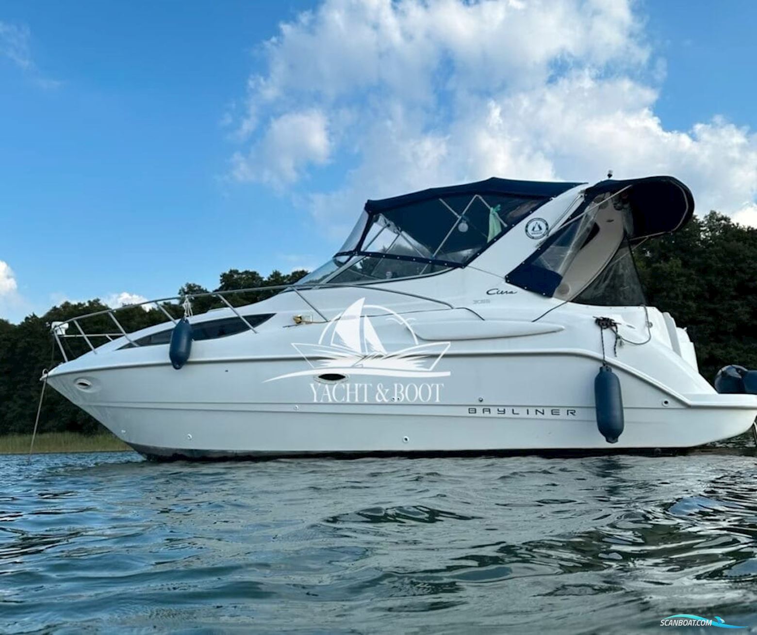 Bayliner 3055 Motorbåd 2001, med Mercruiser motor, Tyskland