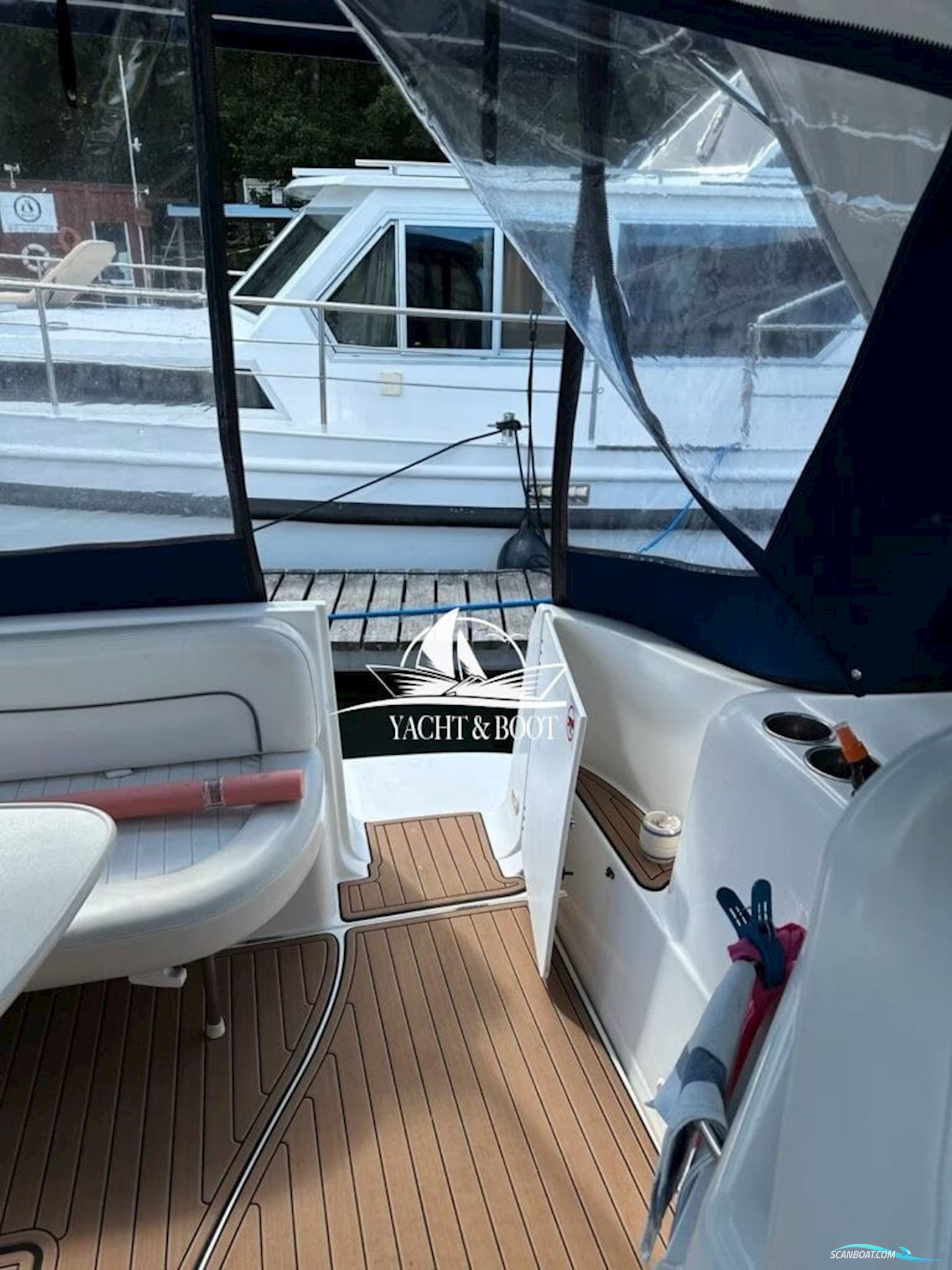 Bayliner 3055