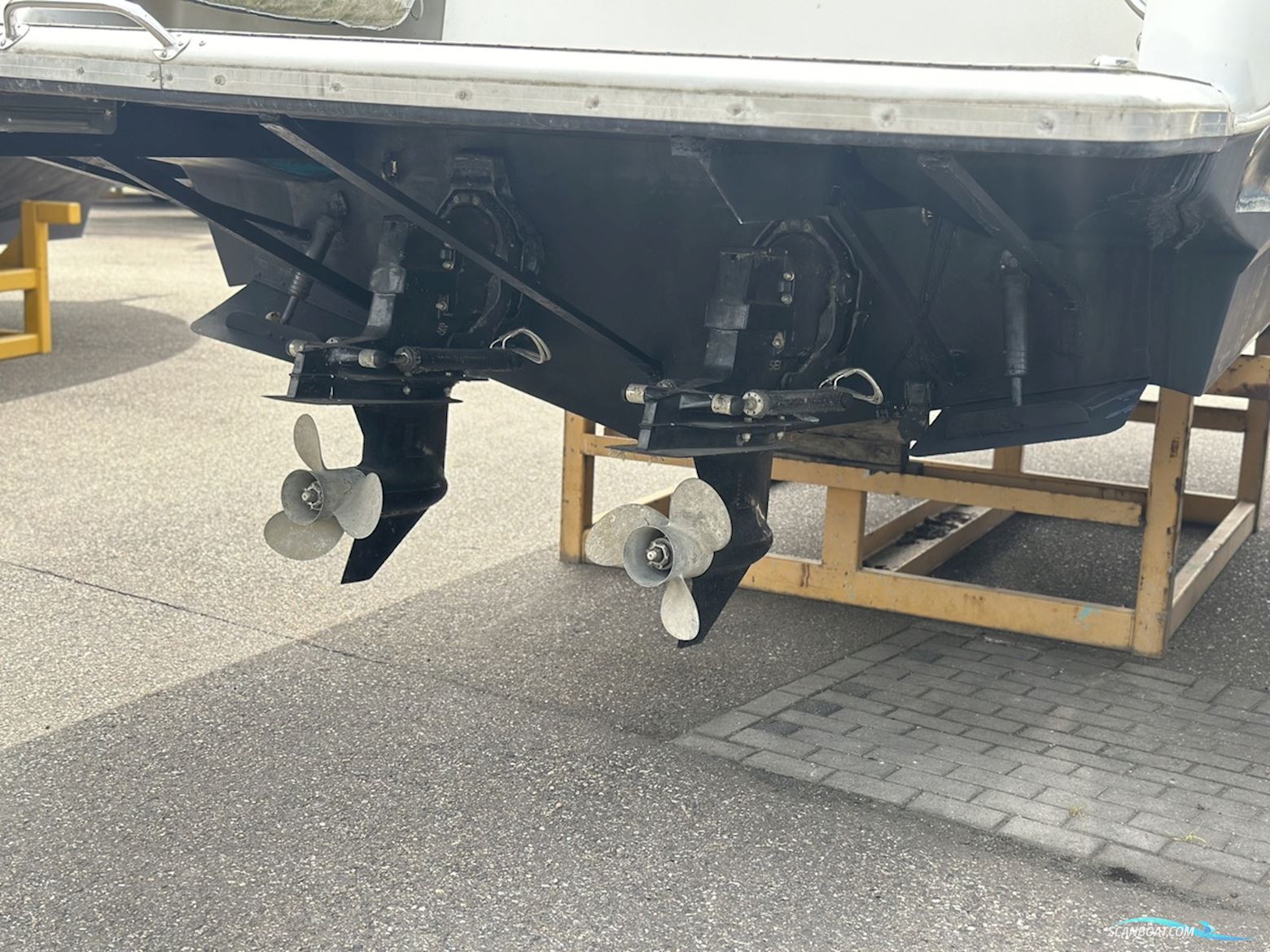 Bayliner 3055 Sunbridge