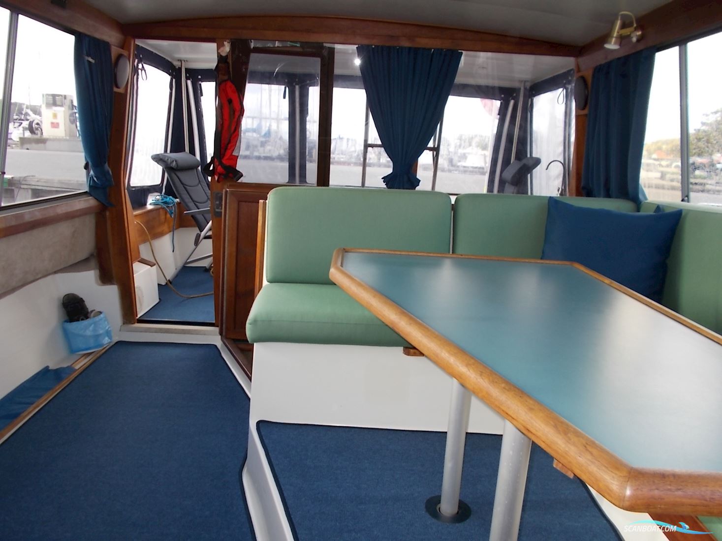 Bayliner 3288 Flybridge Flot Stand