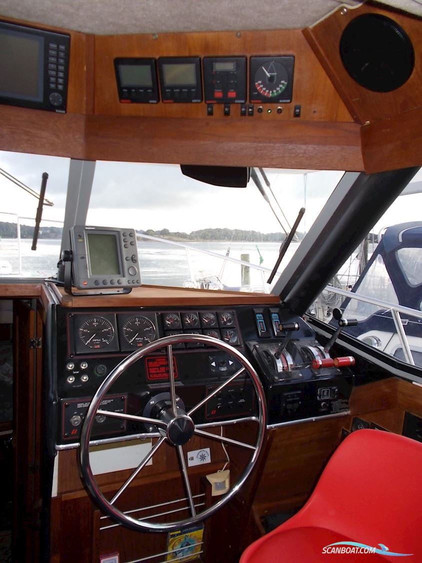 Bayliner 3288 Flybridge Flot Stand